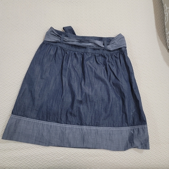 Ann Taylor Loft Blue & Gray Chambray Color block skirt with Pockets Size 8P - Picture 10 of 16